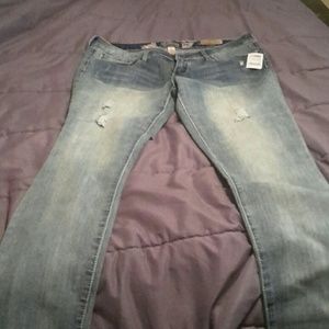 New Charlotte Russe skinny leg jeans