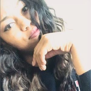 Meet your Posher, Adriance