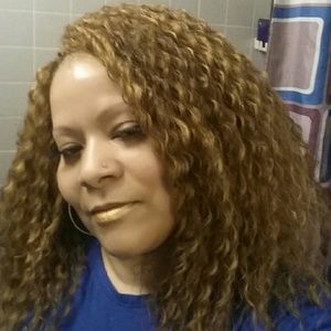 Meet your Posher, Yvette