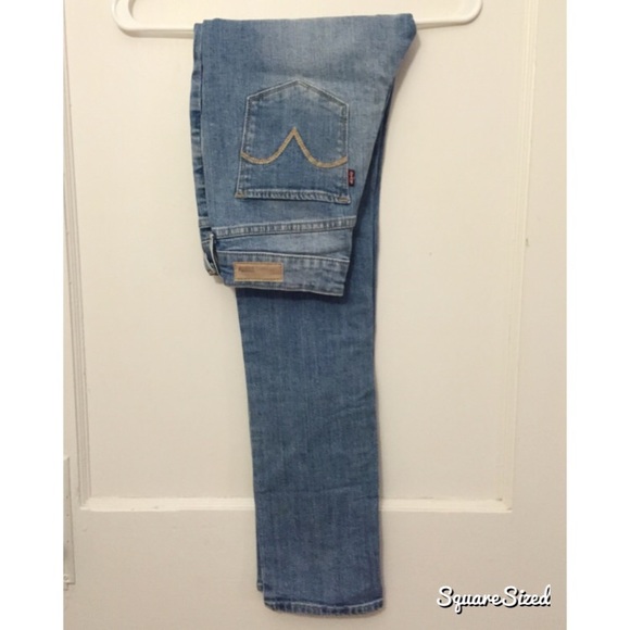 【sold Levis slim leg