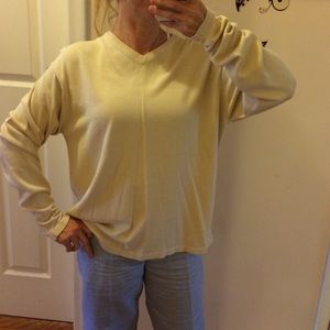 J.Ferrar off white light sweater, brand new.