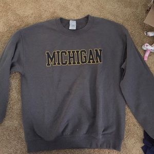 University of Michigan crew neck sweatshirt