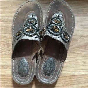 Women's size 9 Clarks