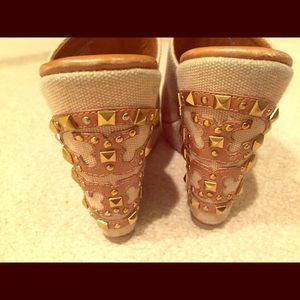 Tory Burch wedges size 7.5