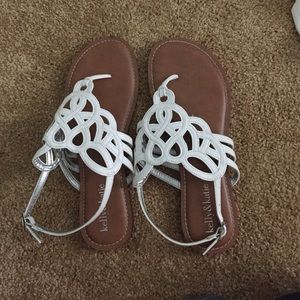 SOLD❌❌White decorative sandals