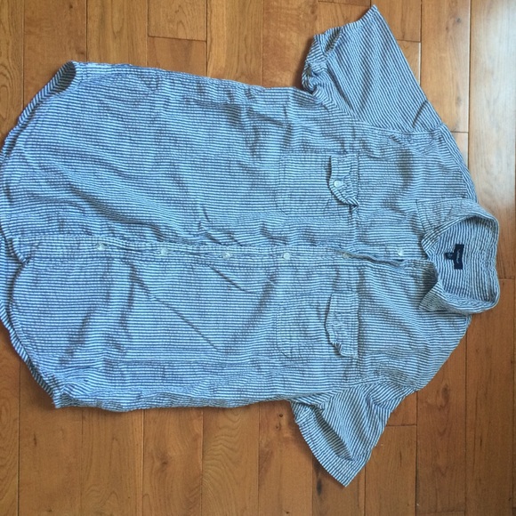 Croft&Barrow large short sleeved seersucker shirt