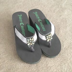 Juicy couture flip flops