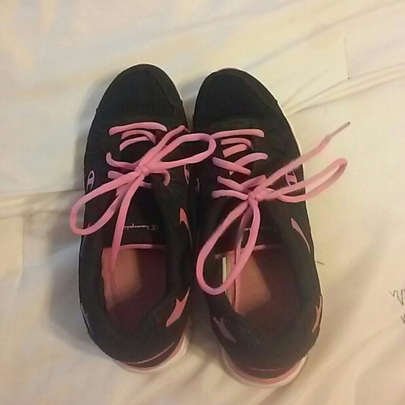 Champion sneakers - Picture 1 of 2