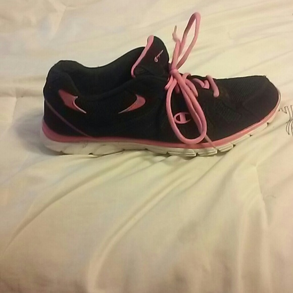 Champion sneakers - Picture 2 of 2