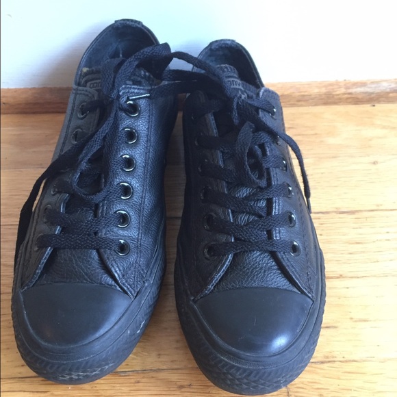 Black Leather Low Top Converse