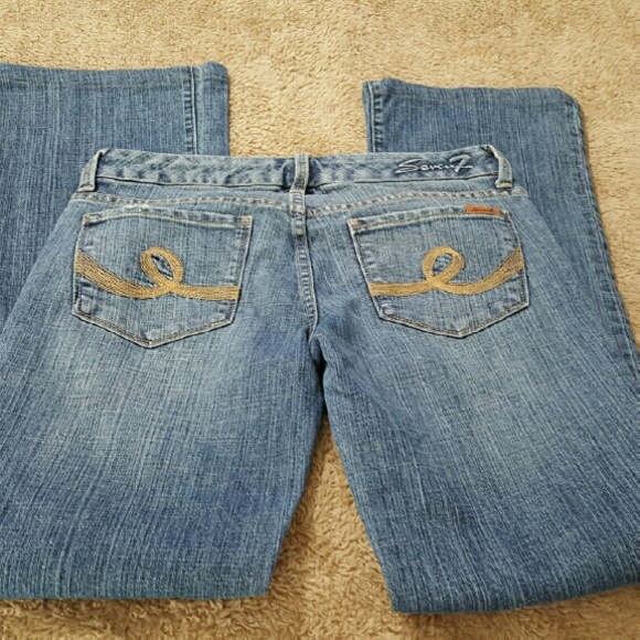 Woman's jeans - Picture 2 of 2