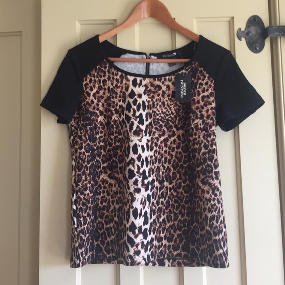 NWT Forever21 Leopard Tee