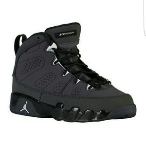 Jordan retro 9 anthracite