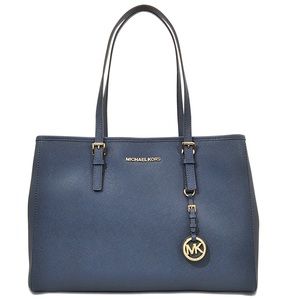 MICHAEL MICHAEL KORS
JET SET TRAVEL LG EW TOTE