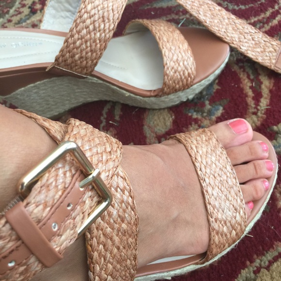 ‼️FLASH SALE‼️ Adorable Wedges - Picture 2 of 3