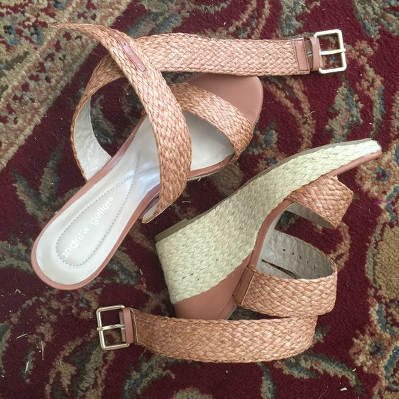 ‼️FLASH SALE‼️ Adorable Wedges - Picture 3 of 3