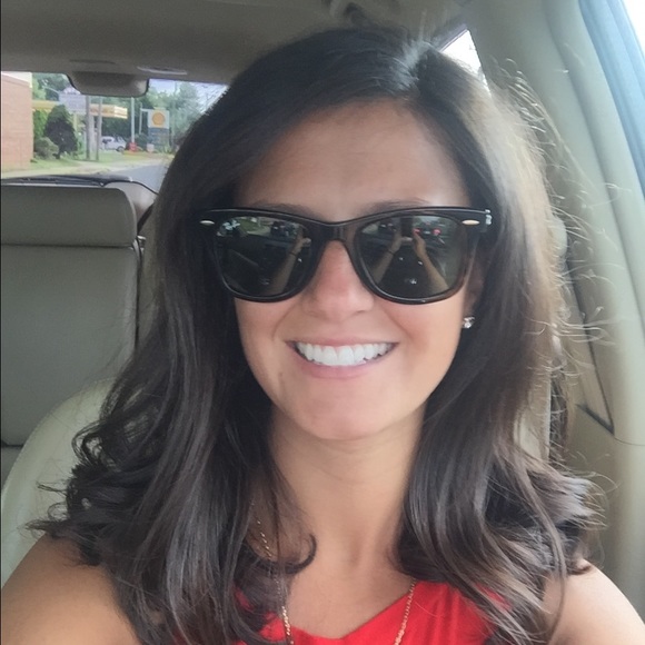 Meet your Posher, Haley