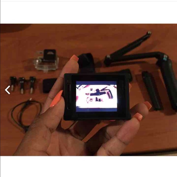 GoPro Hero 4 Silver - Picture 2 of 2