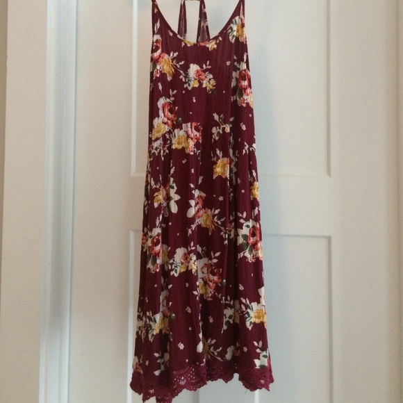 Chloe K maroon casual dress - Picture 1 of 4