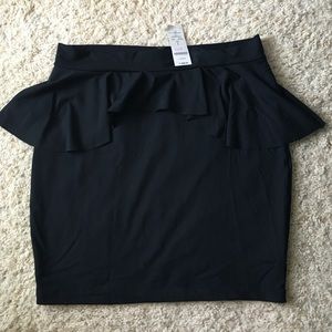 Bebe peplum pencil skirt L