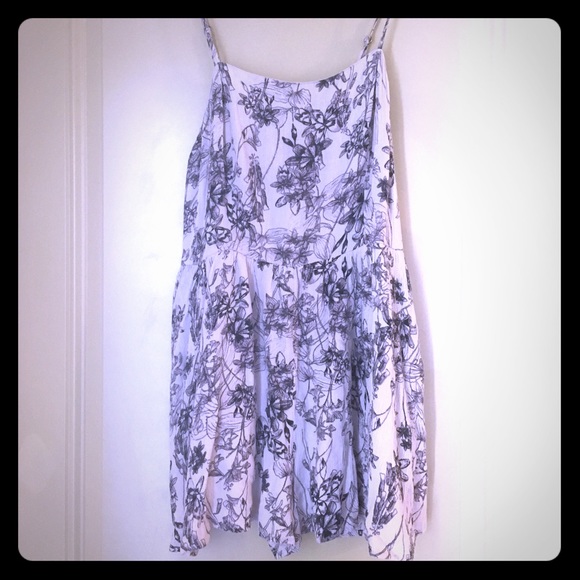 White floral romper size M