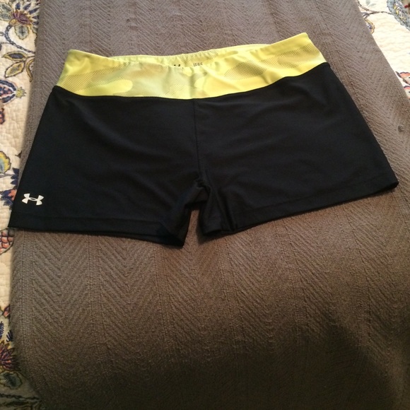 Under Armour fitted heat gear shorts.