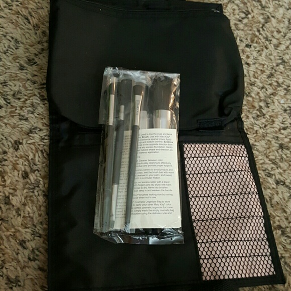 Mary Kay Brush set