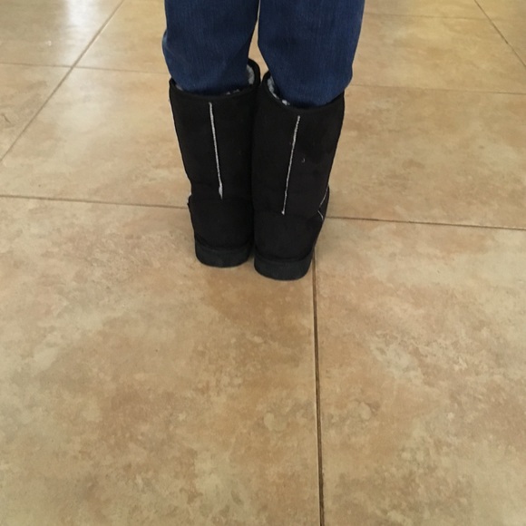 Boots - Picture 2 of 2