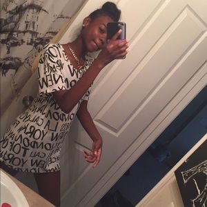 Meet your Posher, Alexis