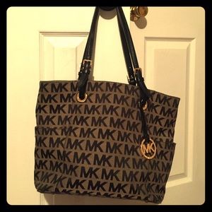Pre-owned Michael Kors purse