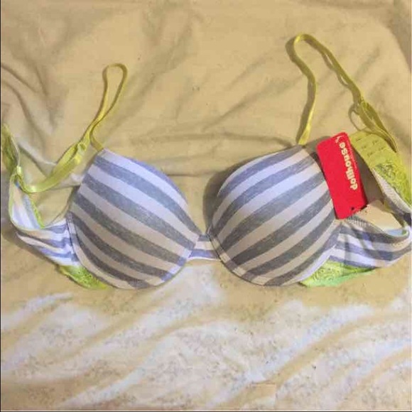 NWT Dollhouse Push Up Bra 36C - Picture 1 of 2
