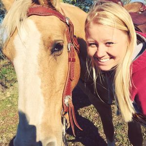 Meet your Posher, Alexis