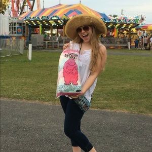 Meet your Posher, Megan