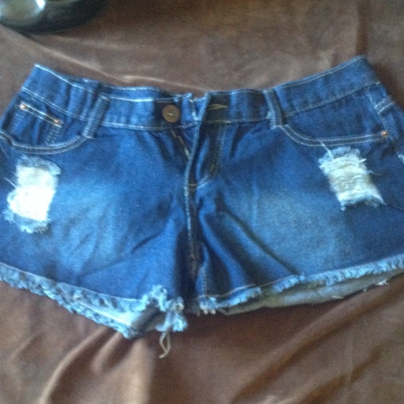 NWT distressed shorts