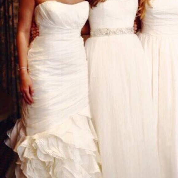 White trumpet Wedding Gown - Picture 4 of 4