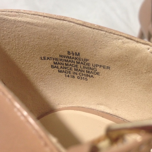 ❗️SHOE SALE❗️Nine West Nude T-strap Heels - Picture 2 of 4