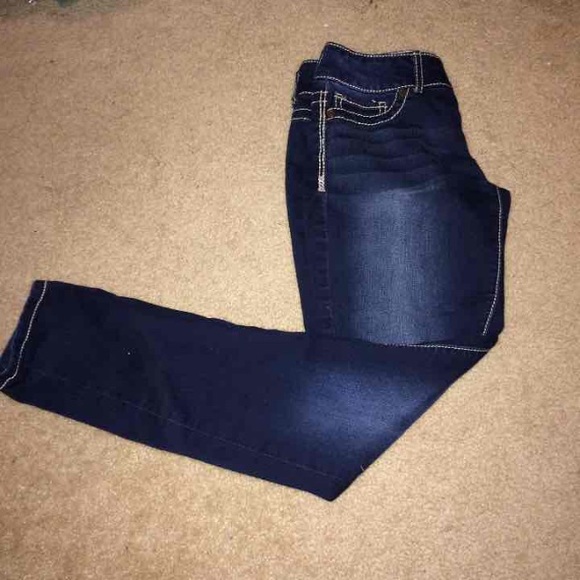 Maurices size small short jeans