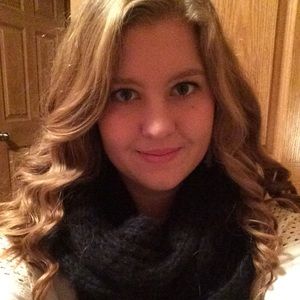 Meet your Posher, Kyla