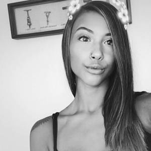 Meet your Posher, Bria