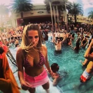 Meet your Posher, Karine