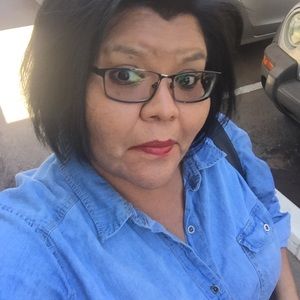 Meet your Posher, Arlinda