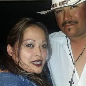 Meet your Posher, Yvettendrobert