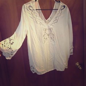 Quarter sleeve white blouse
