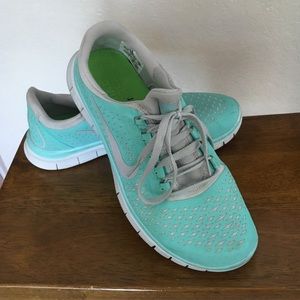 Tiffany Blue Nike Free Runs
