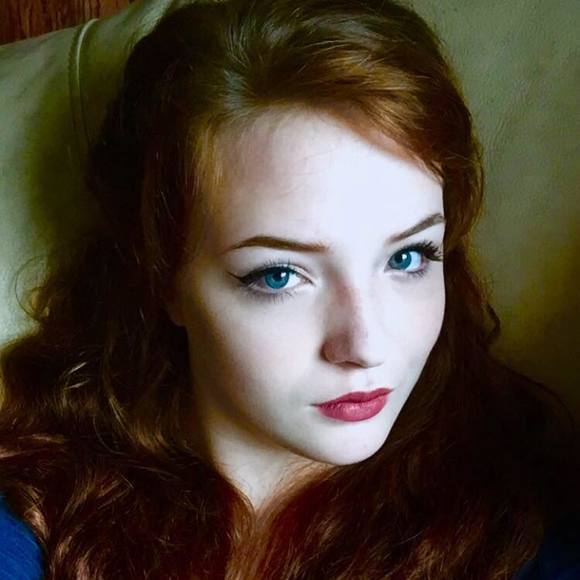 Meet your Posher, Annie