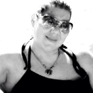 Meet your Posher, Monica