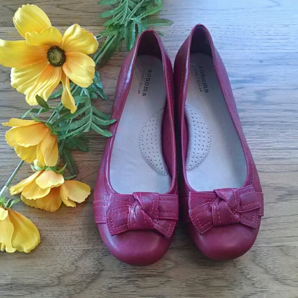 Sonoma red flats - padded and cushy!