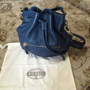 Fossil drawstring bucket bag