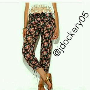 Cotton Floral Cropped Pants