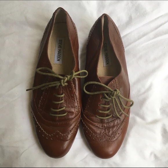 Steve Madden Brown Oxfords